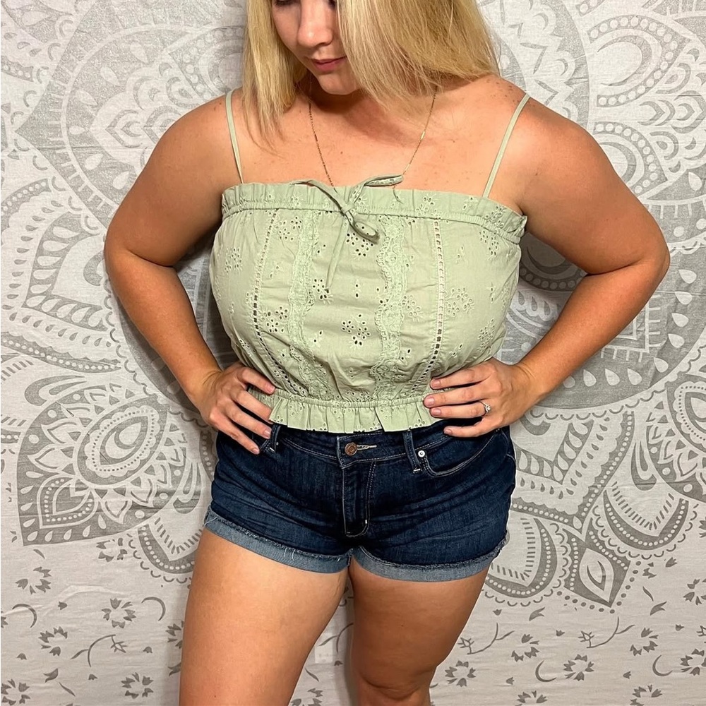 Love tree crop top green cute